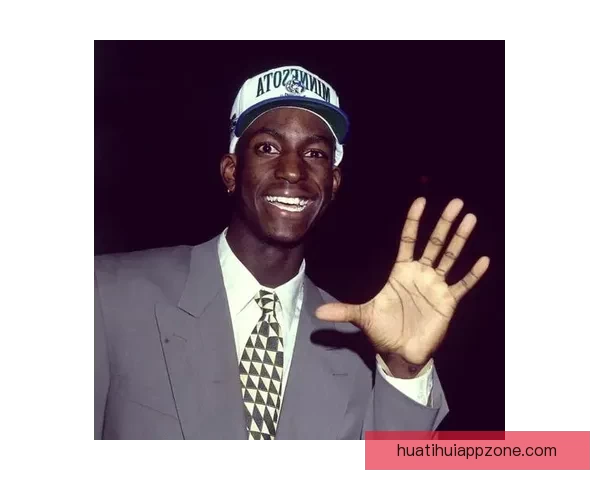 加内特怒批NBA娱乐化明星光环掩盖拼搏竞技本质引发联盟未来深思